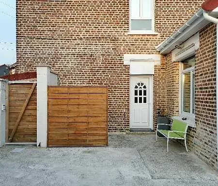 Privatif, Maison De Familiale 100m2 Avec Piscine, Parking Prive 