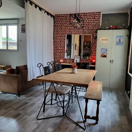 Privatif, Maison De Familiale 100m2 Avec Piscine, Parking Prive 